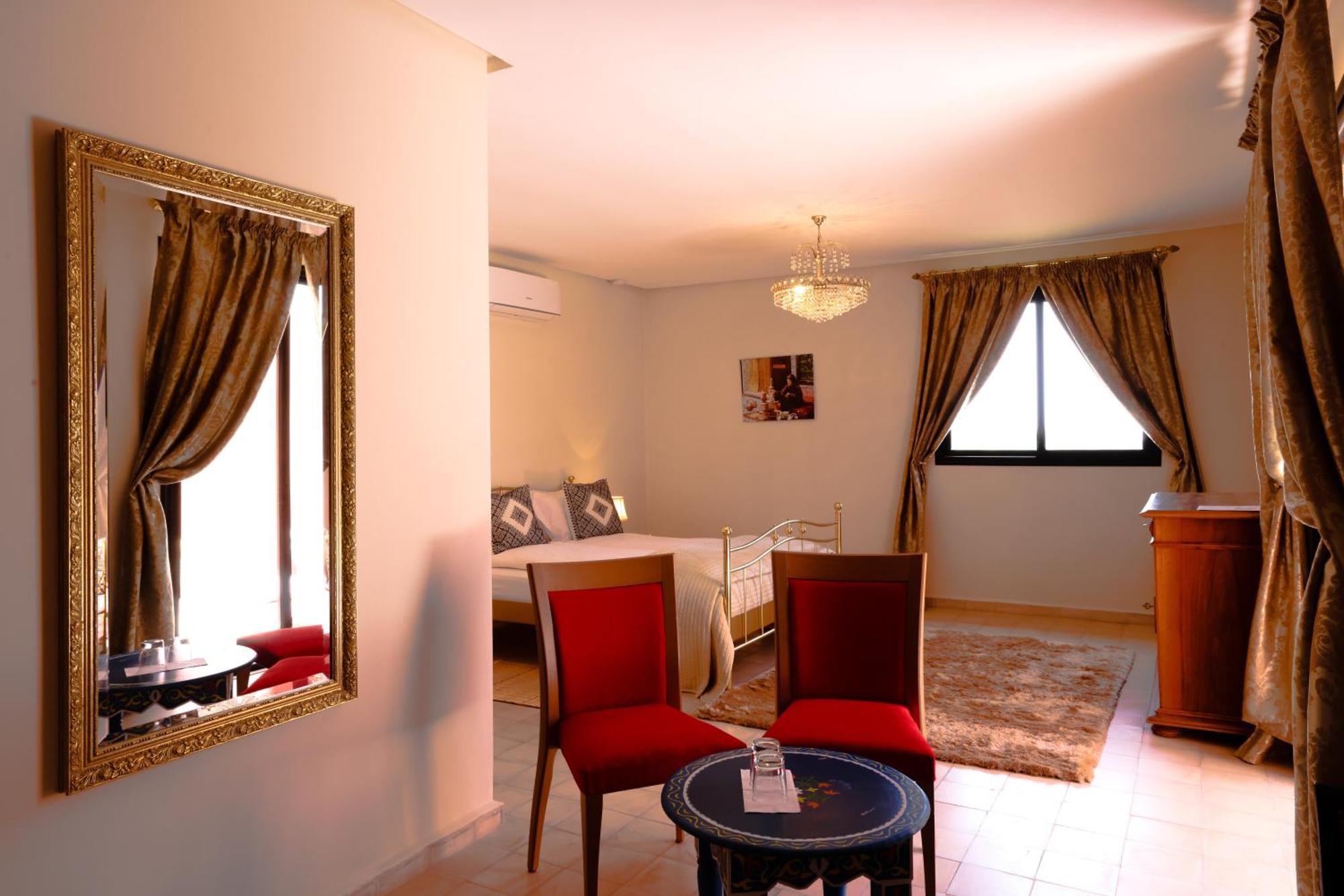 Tiguemine Sarah Hotel Douar Akkara Екстериор снимка