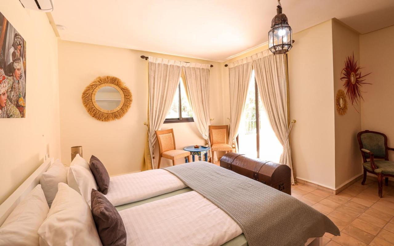 Tiguemine Sarah Hotel Douar Akkara Екстериор снимка