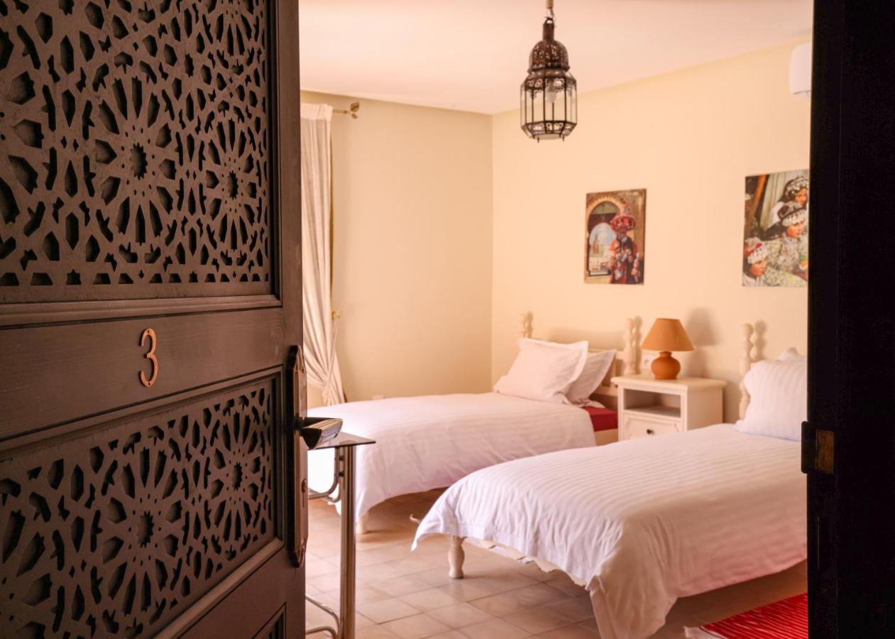 Tiguemine Sarah Hotel Douar Akkara Екстериор снимка